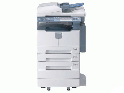 專(zhuān)業(yè)復(fù)印機(jī)維修團(tuán)隊(duì)，為您提供可靠的在線(xiàn)服務(wù)與長(zhǎng)期技術(shù)支持